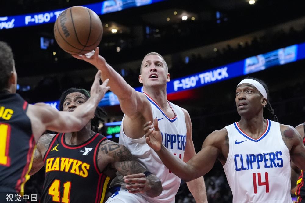 队的对决中 队的对决中